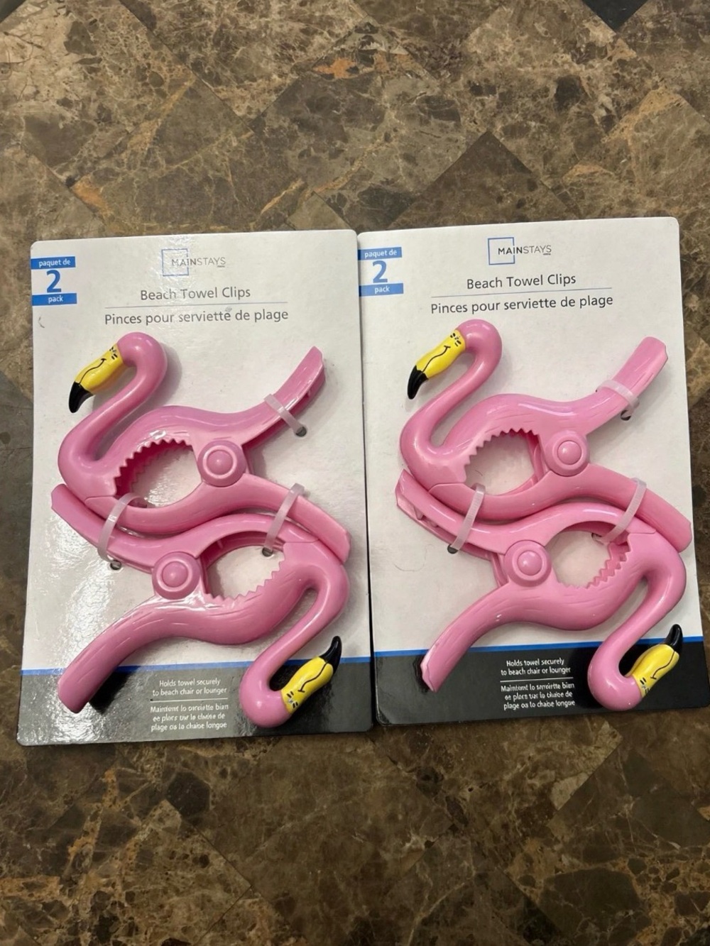 NWT 🆕 FOUR Mainstays Pink Flamingo Beach Towel Clips
